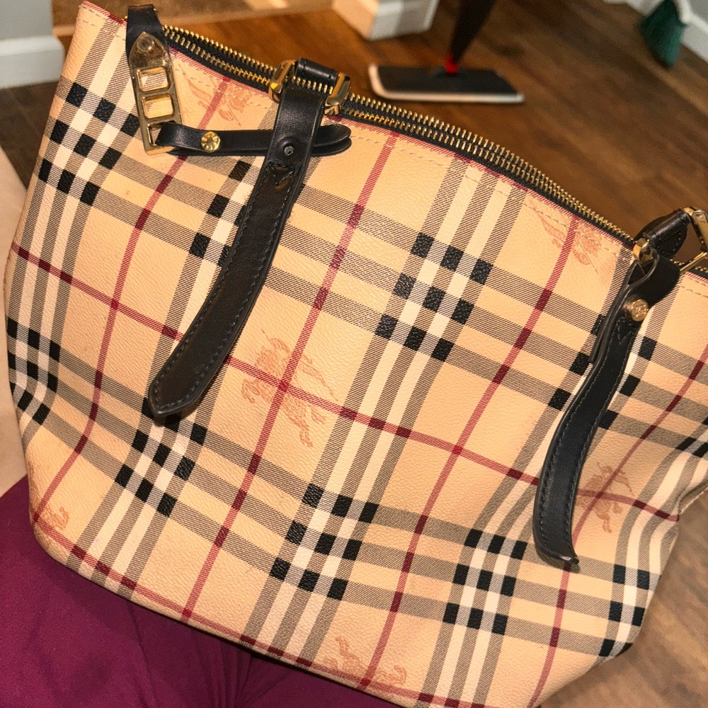 Burberry tote bag